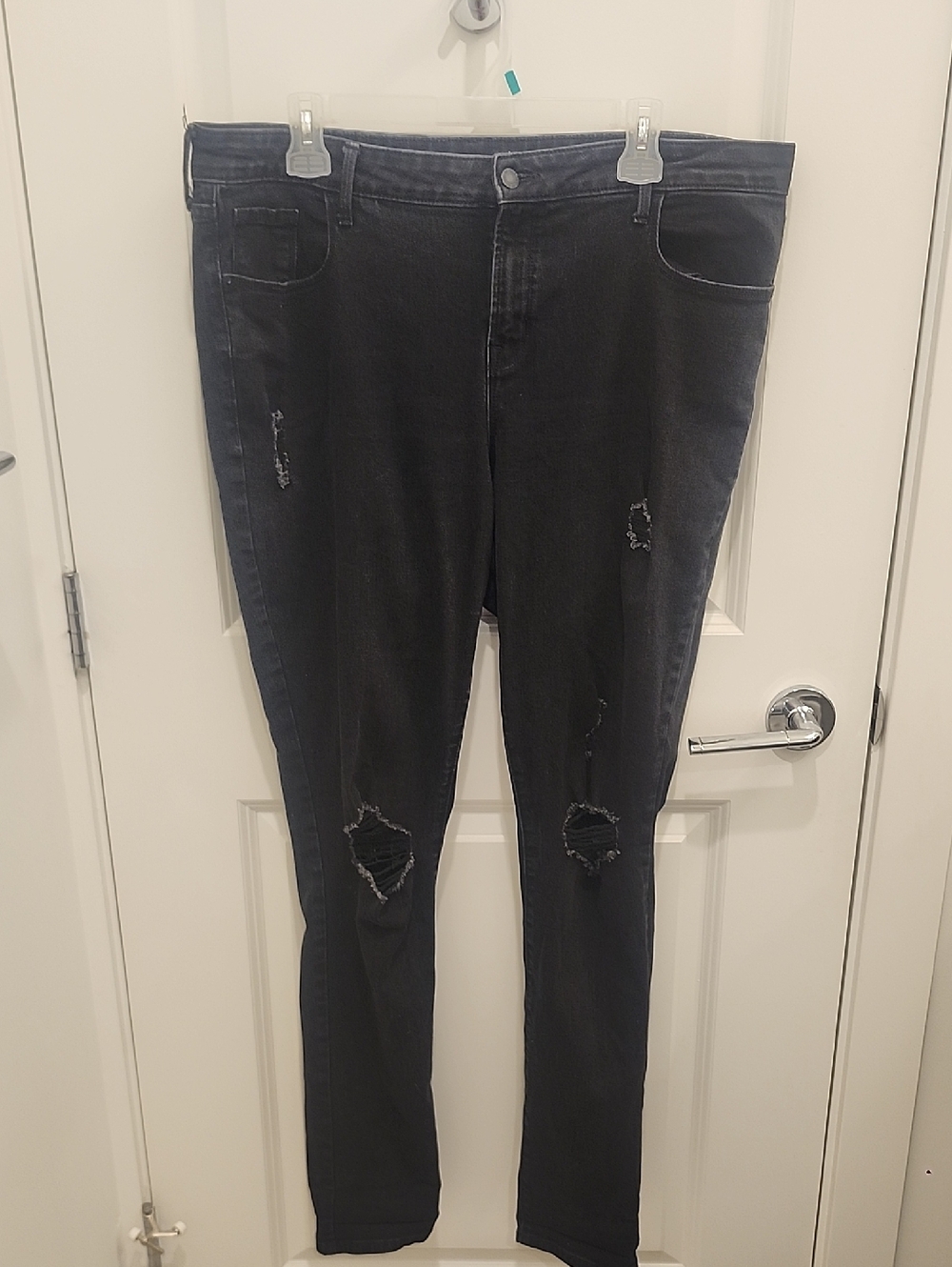 Old Navy Mid-Rise Pop Icon Skinny Black Ripped Jeans Womens Size 16 Tall